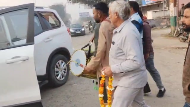 मेरठ कस्बा रामराज में श्रम राज्य मंत्री सुनील भारद्वाज का भव्य स्वागत