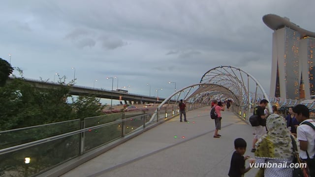 Virtual Walks – Marina Bay Skyline Walk with Colourful Night Lights – Singapore