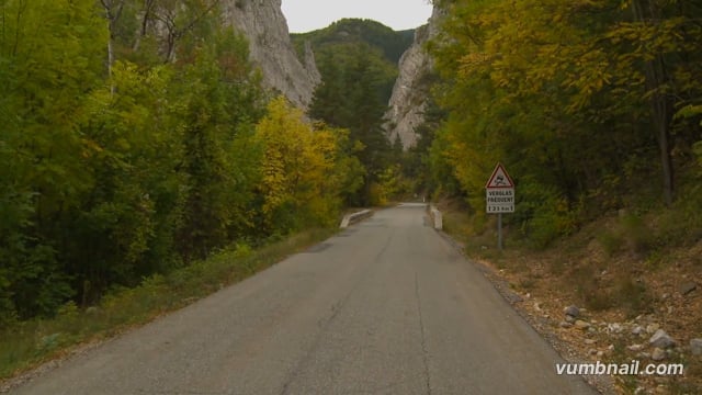 Virtual Walks – Clue de Barles Gorge Walk with Autumn Foliage – France