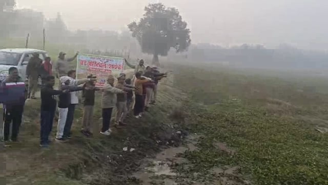 अमेठी जिले में बड़वा ताल में बन विभाग ने विश्व आर्ददिवस‌ मनाया रेन्जर मो इब्राहिम बनदरोगासुरेन्द्रप्रतापसिह रणविजयसिहथे