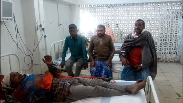 दो पक्षों के बीच जमकर चला लाठी डंडा,आठ लोग जख्मी।