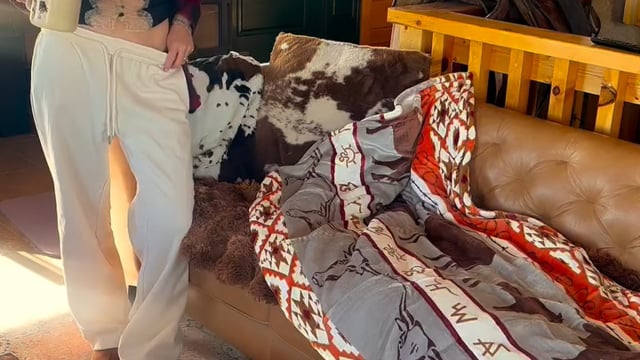 Vimeo video preview for Longhorn Ranch Plush Sherpa Pillow & Throw - 1161203432