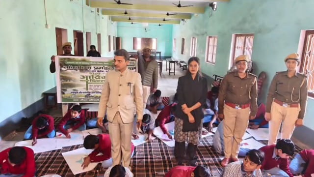 एसकेपी वन विभाग द्वारा छात्र छात्राओं के बीच चित्रांकन प्रतियोगिता आयोजित