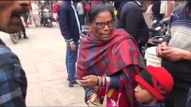 MANT- मथुरा में टप्पे वाज गिरोह का खौफ, महिलाओं को नशीला रुमाल सुघाँया, सोने के गहने और नगदी लेकर, फरार,,