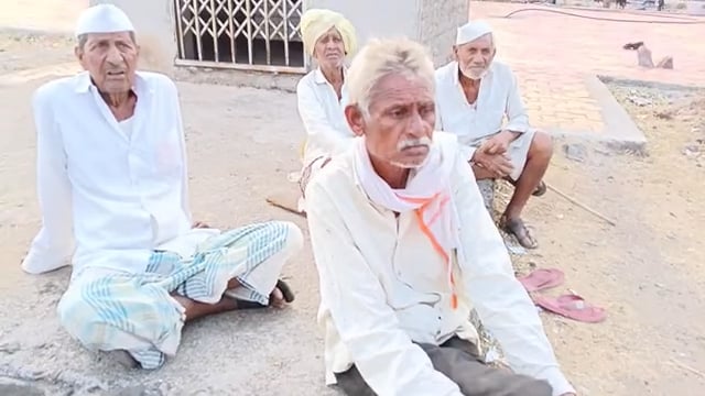 पिंपरी खुर्द येथील जेष्ठ नागरिकांचा कौल कुणाला 