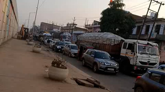 मथुरा जय गुरुदेव से मंडी चौराहे तक भयंकर जाम 