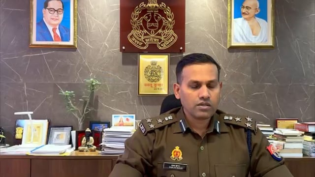 ▶️.....Lko Big Breaking 

राजधानी लखनऊ में शब-ए-बारात के अवसर पर लखनऊ पुलिस कमिश्नरेट द्वारा सुरक्षा के अभूतपूर्व प्रबंध के सम्बन्ध में संयुक्त पुलिस आयुक्त कानून एवं व्यवस्था द्वारा दी गयी बाइट!!