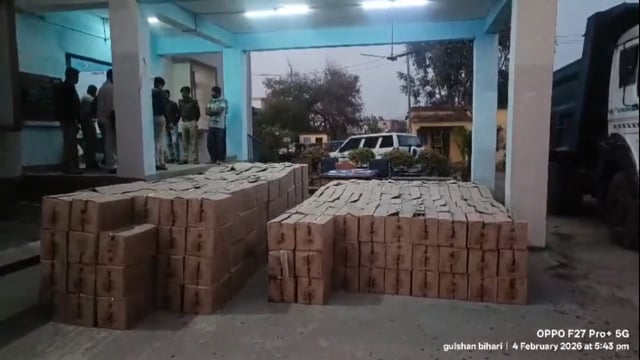 BANKA NEWS: बौंसी में बड़ी शराब बरामदगी: 3474 लीटर अंग्रेजी शराब के साथ हाईवा चालक गिरफ्तार