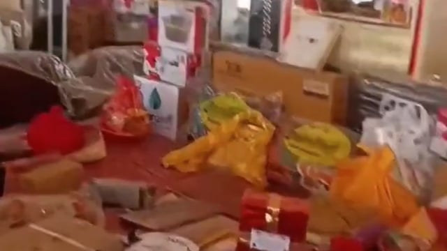 धीरेंद्र कुमार शास्त्री जी की बागेश्वर धाम सरकार एवं वर्तमान सरकार (मंदिरों से इनकम) दोनों में अंतर देखो