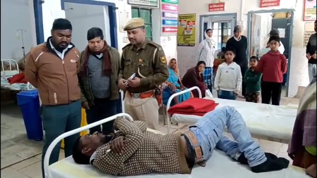 ₹25000 बकाया को लेकर ऑटो चालक की बेरहमी से पिटाई , ऑटो भी छीना।