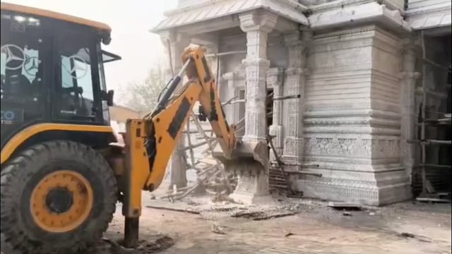 यीडा की ध्वस्तीकरण कार्रवाई को ग़लत ठहराते हुए क्षेत्रीय लोगों ने जताई नाराज़गी।