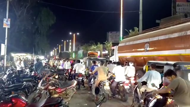 उदगीर शहरात वाहतूक कोंडीची गंभीर समस्या,रुग्णांवर मोठे परिणाम