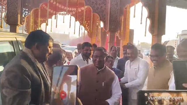 असम‌के राज्य पाल लक्षमण आचार्य ने अमेठी राजेश मसाला की पुत्री हिमानी की शादी में आकर उसे आशीर्वाद दिया 