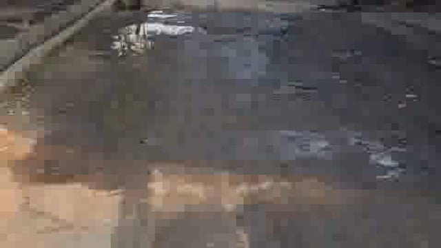 पीलीभीत : कुर्रैया की सड़कें बनीं ग्रामीणों की सबसे बड़ी मुसीबत, अस्पताल तक पहुंचना भी जान जोखिम में डालने जैसा