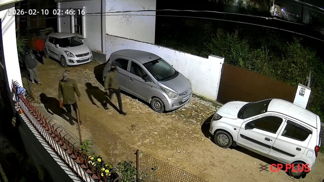 ▶️......लखनऊ ब्रेकिंग 
सोती रही पुलिस जागते रहे चोर..
थाना इंदिरा नगर क्षेत्र अंतर्गत चोर हुए सक्रिय..
तीन दिनों के अंदर दो घरों को बनाया निशाना..खुरपेंच सूत्र
चोरों का गैंग सीसीटीवी में हुआ कैद..