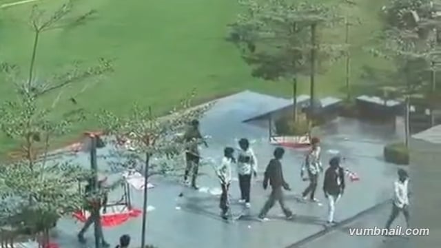 ▶️.......इंदौर, मध्य प्रदेश: नरसी मोंजी कॉलेज में बजरंग दल ने तोड़फोड़ की, DCP ज़ोन 1, कृष्ण लालचंदानी ने कहा, "... कैंपस में वैलेंटाइन डे का प्रोग्राम चल रहा था, तभी एक हिंदू संगठन ने वेन्यू में तोड़फोड़ की। स्टूडेंट्स को उनके पेरेंट्स को सौंप दिया गया, और कॉलेज एडमिनिस्ट्रेशन की कंप्लेंट के अनुसार, आगे एक्शन लिया जाएगा..."*