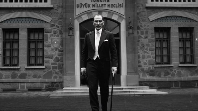 OYAK - Her Günümüz Cumhuriyet