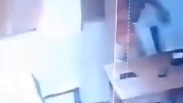 ▶️......शर्मनाक"...निर्लज्जता की हदें पार हुई..."यूपी में पंचायत सचिव ने पंचायत भवन को बना डाला OYO"

महिला संग रोमांस करते वीडियो CCTV में रिकार्ड...ग्रामीणों का आरोप है सचिव मजबूरी का फायदा उठाकर महिलाओं संग अनुचित व्यवहार करता है..
यूपी के अम्बेडकरनगर जनपद से वायरल 
है वीडियो..