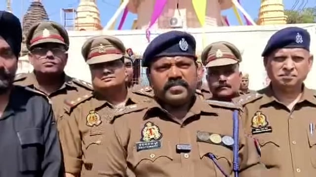 महाशिवरात्रि के पावन पर्व पर SSP झांसी द्वारा समस्त जनपदवासियों को हार्दिक शुभकामनाएँ। 