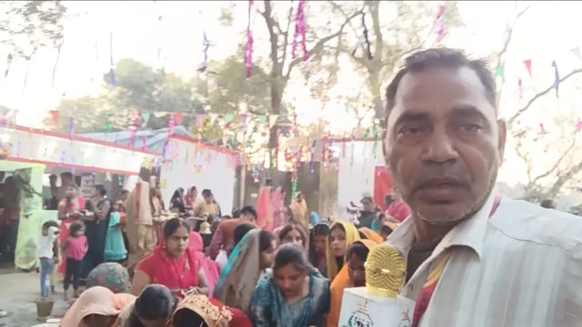 महाशिवरात्रि के अवसर पर भोलेनाथ की पूजा अर्चना के लिए उमड़ी श्रद्धालुओं की भीड़