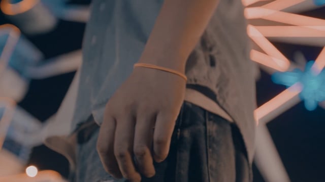 Video The Hardest Rubber Band by Hanson Chien