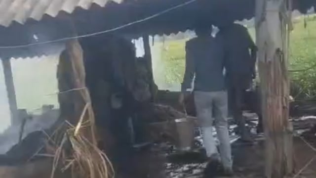 भीरा के ग्राम रामनगर कलां में घर जलकर राख:अज्ञात कारणों से लगी आग में सारा सामान नष्ट