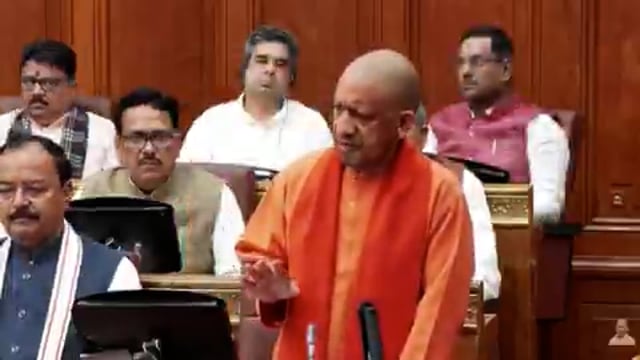 ▶️......अम्बेडकर को मानेंगे-पर उनकी ही बात को नही मानेंगे-योगी आदित्यनाथ
हिंदुस्तान में रहोगे,
भारत के राष्ट्रगान और राष्ट्रगीत को गाने में आपको दिक्कत होती है, ये चीजें नहीं चल सकती हैं...
ये 'भारत रत्न' बाबा साहब डॉ. भीमराव आंबेडकर जी का अपमान है...
अम्बेडकर जी की अध्यक्षता वाली कमेटी ने वंदेमातरम को राष्ट्रीय गीत की संज्ञा दी थी -योगी आदित्यनाथ सदन में