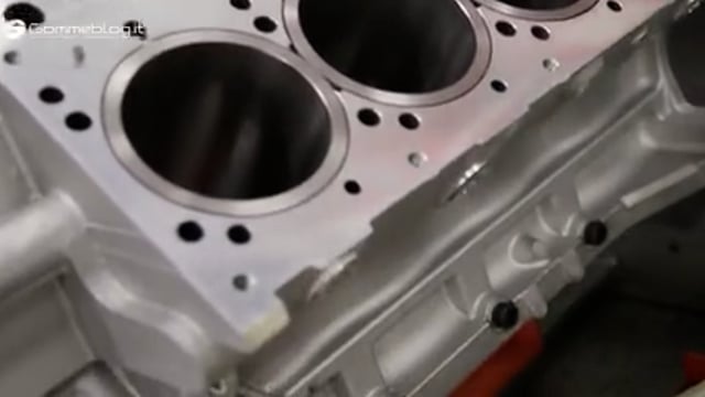 LAUNCH X431 - Mercedes V8 Engine Assembled in Factory