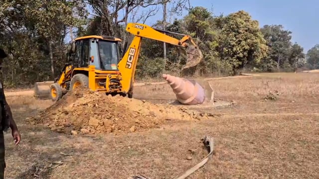 गडचिरोली जिल्ह्यात मोठी कारवाई – ४४ माओवादी स्मारके पोलीस व CRPF कडून उध्वस्त