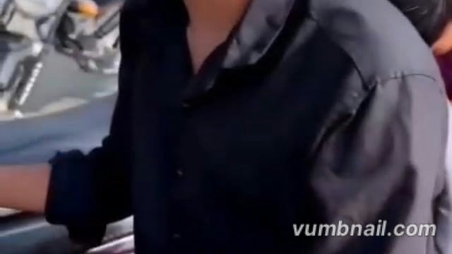 देहरादून का रहने वाला है,, और उत्तराखंड में मुस्लिम आबादी बहुत तेजी से फैल रही है,,😡😡👊 लड़की के मां बाप तक पहुंचाओ,, विडियो,,,,आतंकवाद से भी घातक जिहाद लव जिहाद है 

हिंदुओं अपनी बहन बेटियों की जानकारी रखो,,,