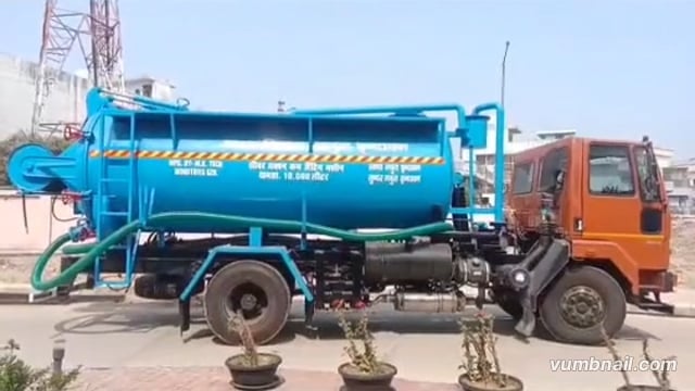 मथुरा वृंदावन नगर निगम में सीवर सफाई करने के लिए आई पांच मशीनें,नगर महापौर ने किया मशीनों का, उद्घाटन,,