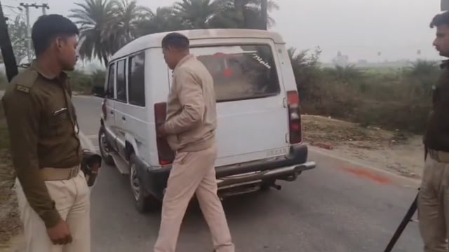 परना डाबर पुलिस की बड़ी कार्रवाई फोर व्हीलर कर पर लदा 1800 लीटर महुआ शराब जब्त