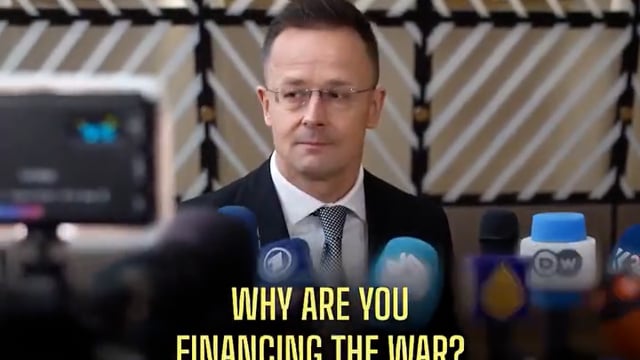 ▶️......ऐसे होते हैं आत्मसम्मान वाले देश और उनके नेता
जब हंगरी के विदेश मंत्री से पूछा गया कि आप रूस से तेल खरीदना जारी क्यों रखे हुए हैं तो उनका जवाब था 
'यह हमारा राष्ट्रीय संप्रभु अधिकार है कि हम यह तय करें कि हम कहाँ से खरीदारी करेंगे... हम वर्तमान स्रोतों की तुलना में अधिक महंगे और कम विश्वसनीय ऊर्जा स्रोत खरीदने के लिए तैयार नहीं हैं। 
किसी को यह अधिकार नहीं है कि वह यह तय करे कि हम कहाँ से तेल खरीदेंगे।