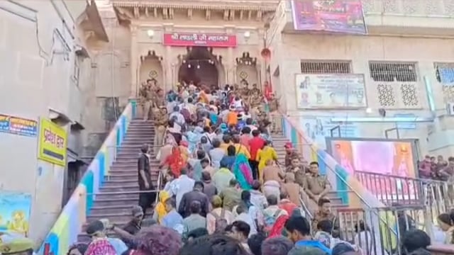   MANT- “ढलती शाम, बरसते लड्डू और गूंजती ‘राधे-राधे’ — बरसाना में भक्ति का सुनहरा उत्सव”,,