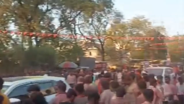 मथुरा बरसाना होली का अद्भुत नजारा