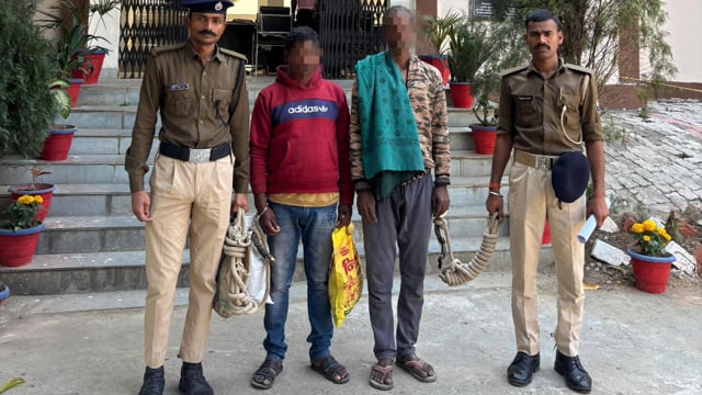 पुलिस ने शराब मामले के एक आरोपी व एक वारंटी को किया गिरफ्तार