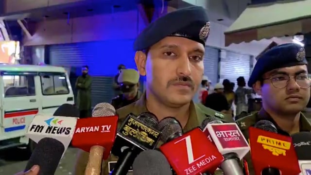 Meerut में अतिक्रमण पर बड़ी कार्रवाई | SP City Satyanarayan Prajapat की बाइट