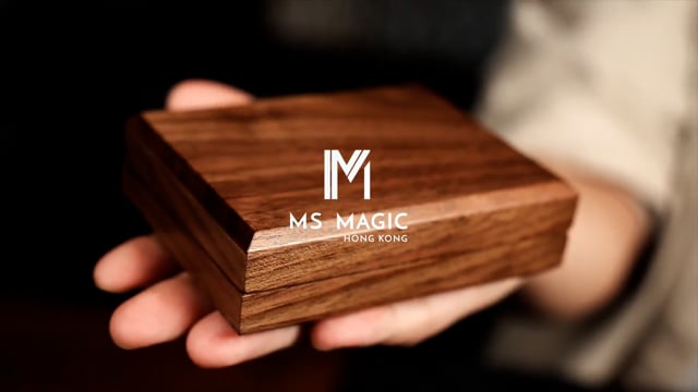 Video Mirage Box by Stephen Chan & Bond Lee