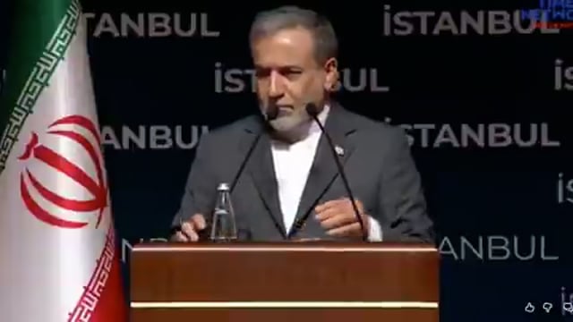 ▶️.....ईरानी विदेश मंत्री ने एक प्रेस कॉन्फ्रेंस में कहा:
ईरान अपनी रक्षा करना जानता है। हमने अमेरिका के साथ शांति समझौते पर साइन किए थे, लेकिन अमेरिका पीछे हट गया।
अपनी संप्रभुता की रक्षा करना हमला नहीं, बल्कि एक कर्तव्य है।