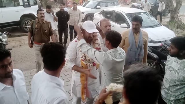 होली मिलन समारोह में वृंदावन रोड माट में पहुंचे एमएलसी ने दी होली की हार्दिक शुभकामनाएं