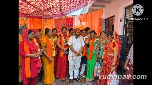 राष्ट्रीय हिंदू परिषद भारत महिला मोर्चा का होली मिलन समारोह युवा मोर्चा महिला राष्ट्रीय अध्यक्ष निधि चंचल के नेतृत्व मैं