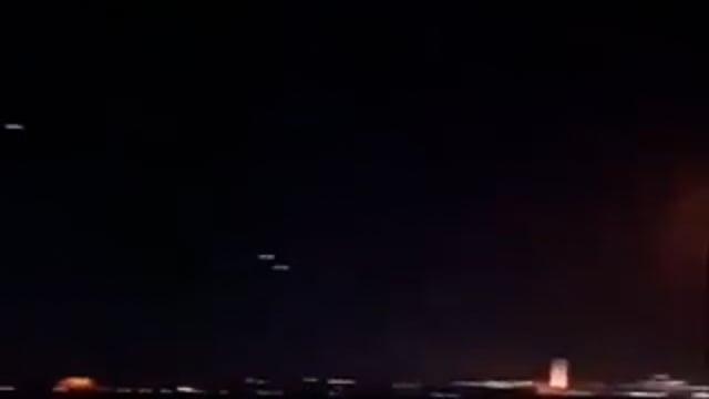 ▶️..... ब्रेकिंग न्यूज़: 
सच में हैरान करने वाली बात है — जो कभी कुछ लोगों के लिए सपना था, वो अब हो गया है: तेल अवीव में पहले कभी नहीं हुए हमले, जैसे हमले पहले सिर्फ़ मुसलमानों ने ही ऐतिहासिक लड़ाइयों में देखे थे।

🇮🇷