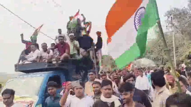 गाज़ीपुर शहीद जवान का पार्थिव शरीर पहुचा घर