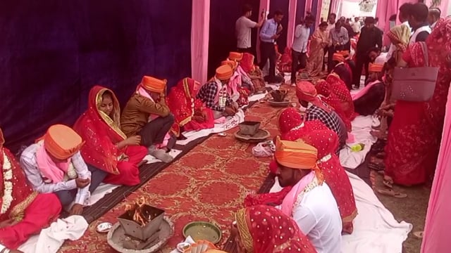 मांट विकासखंड में मुख्यमंत्री सामूहिक विवाह सम्मेलन कराया गया जिसमें 75 जोड़े परिणय सूत्र में बंधे