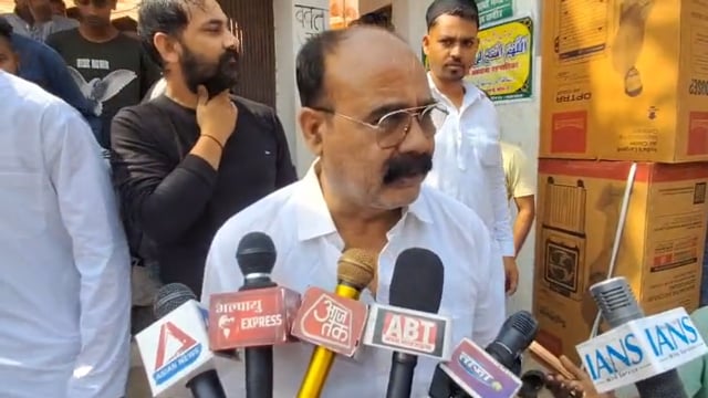 गाजीपुर में अलविदा की नवाज पढ़ी गई 