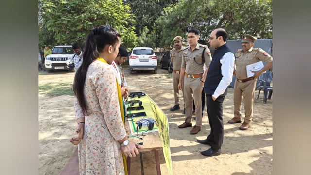 मजिस्ट्रेट व पुलिस बल की पर्याप्त तैनाती की गई है तथा अधिकारी लगातार भ्रमणशील रहकर व्यवस्थाओं की निगरानी कर रहे हैं#late