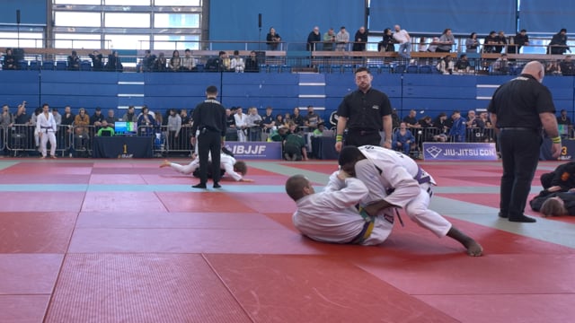 Fake over under smash pass