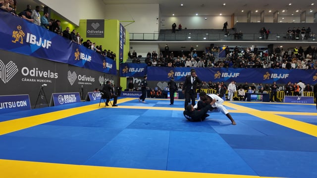 Sequence entiere en gardant la jambe aneantie