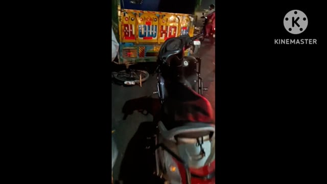 थाना छता क्षेत्र अंतर्गत अंबेडकर पुल पर तेज रफ्तार स्कॉर्पियो वाले ने लोडर टेंपो एवं मोटरसाइकिल वाले में मारी टक्कर 