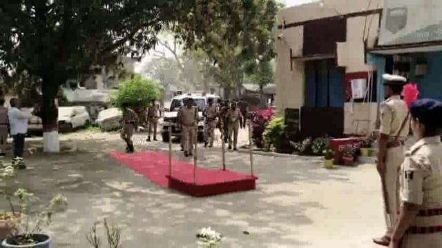 बगहा एसपी रामानंद कौशल ने चौतरवा थाने का किया निरीक्षण 